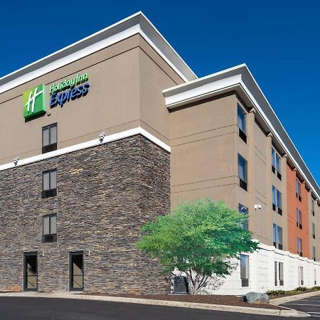 Holiday Inn Express & Suites Greensboro - I-40 Atwendover, An Ihg Hotel Exterior foto