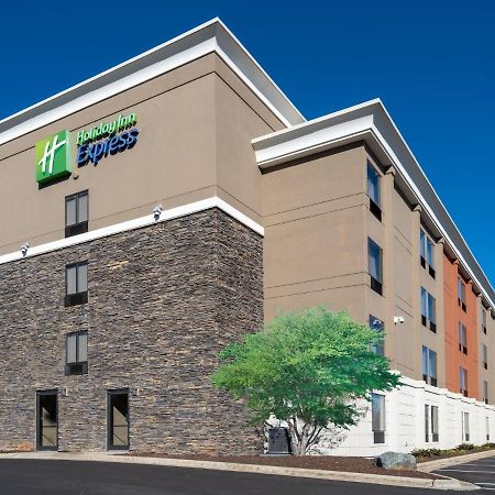 Holiday Inn Express & Suites Greensboro - I-40 Atwendover By Ihg Exterior foto