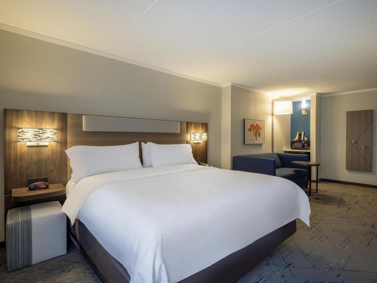 Holiday Inn Express & Suites Greensboro - I-40 Atwendover By Ihg Exterior foto