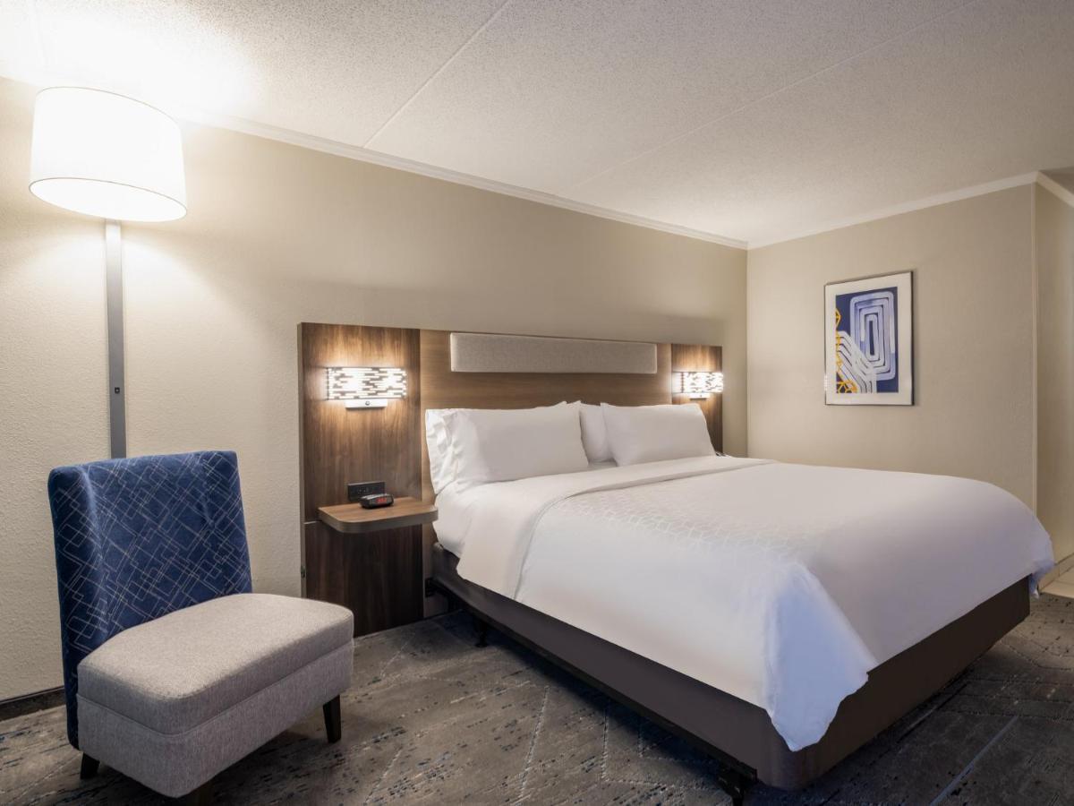 Holiday Inn Express & Suites Greensboro - I-40 Atwendover By Ihg Exterior foto